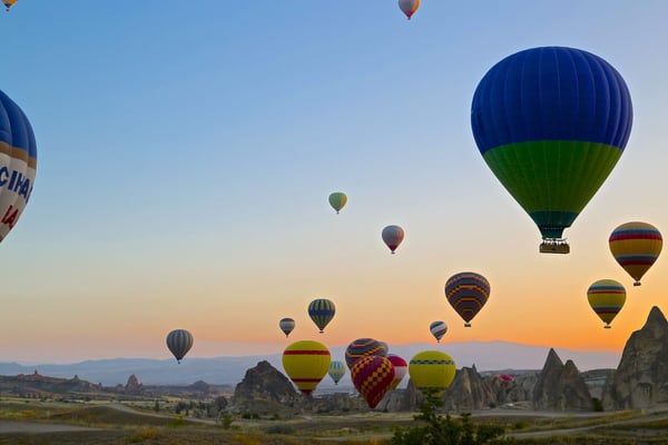 Cappadocia-hot-air-balloons-for-many-images-1024x683